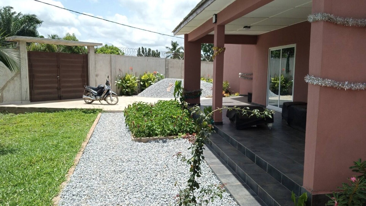 Ouidah House | Petite Maison Independante Confort a Ouidah