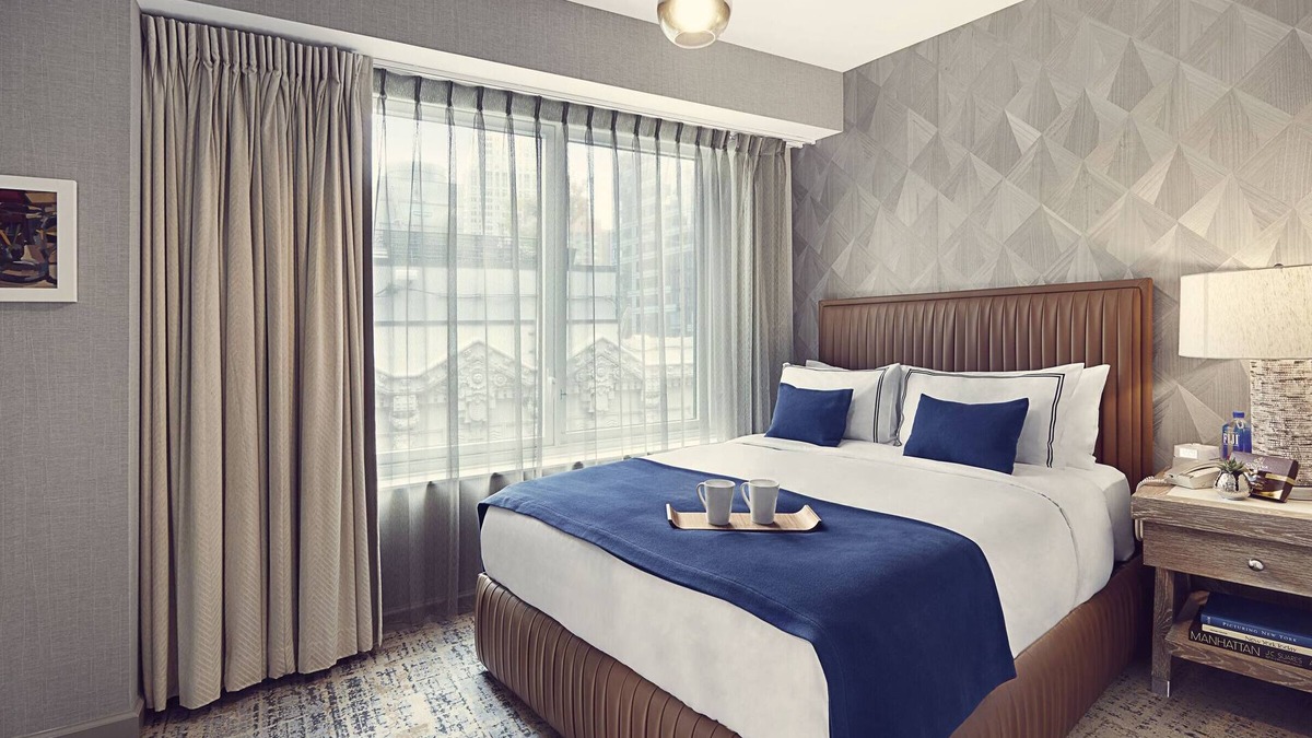 Financial District Hotel | Petite Queen Bedded Room at The Artezen Hotel, Walk to Attractions