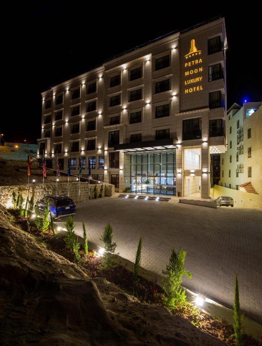 Wadi Musa Hotel | Petra Moon Luxury Hotel