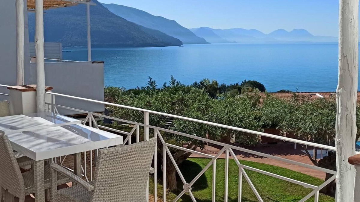 Villammare Apartment | Petrasia Sea view flat located in the Ruve Bianche Residence with swimming pool and private beach