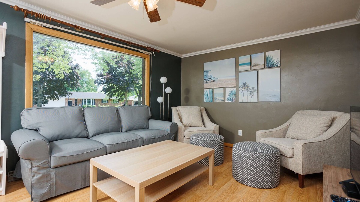 Algoma Cabin | Pets Allowed, Lake MI Fishing, Door Cty Access - Catch and Relax