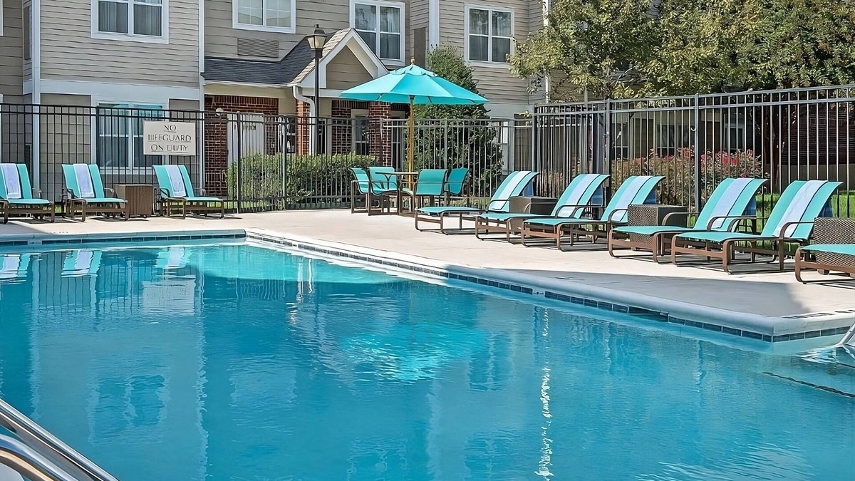 Morrisville Apartment | Pets Allowed! Large Unit w/Full Kitchen & Living Area! Offers FREE Breakfast!