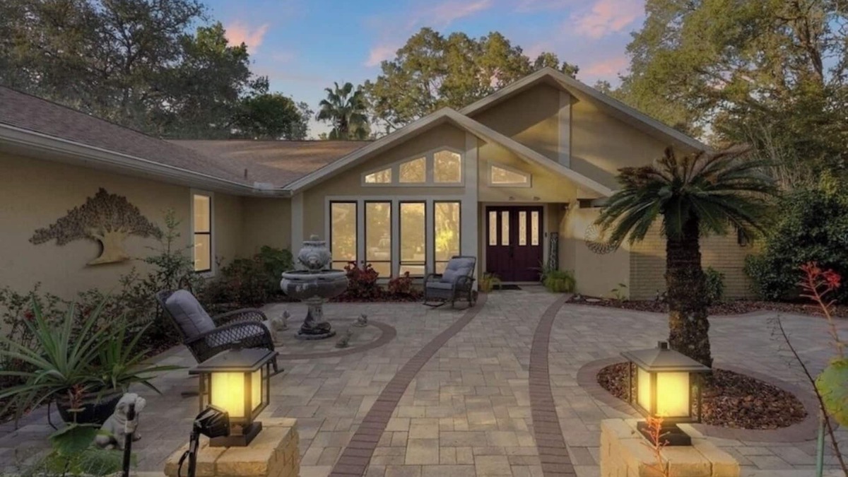 Pine Ridge House | Pets OK! Welcome to tranquility! Heated Pool! 20 min from Three Sisters Springs.