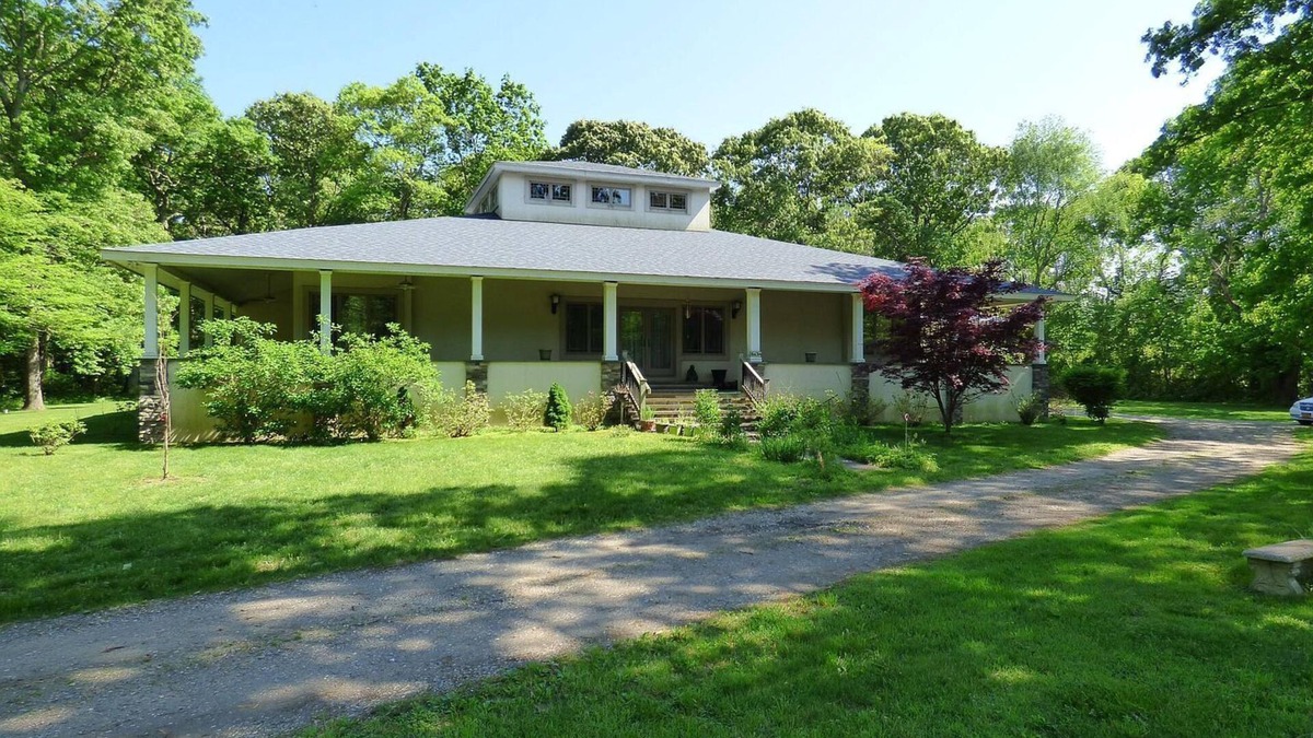 Brookhaven House | PETS WELCOME4 ACRE FRANK LLOYD WRIGHT STYLE MCM HOME NESTLED IN WILD LIFE REFUGE