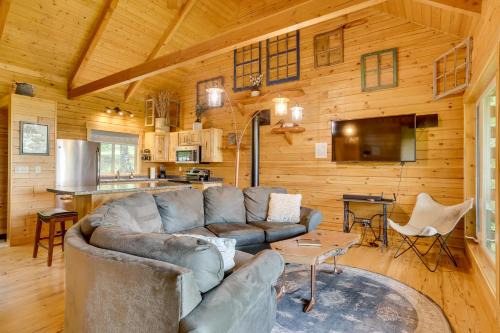 Mindoro House | Pettinger Getaway with Views in Mindoro!