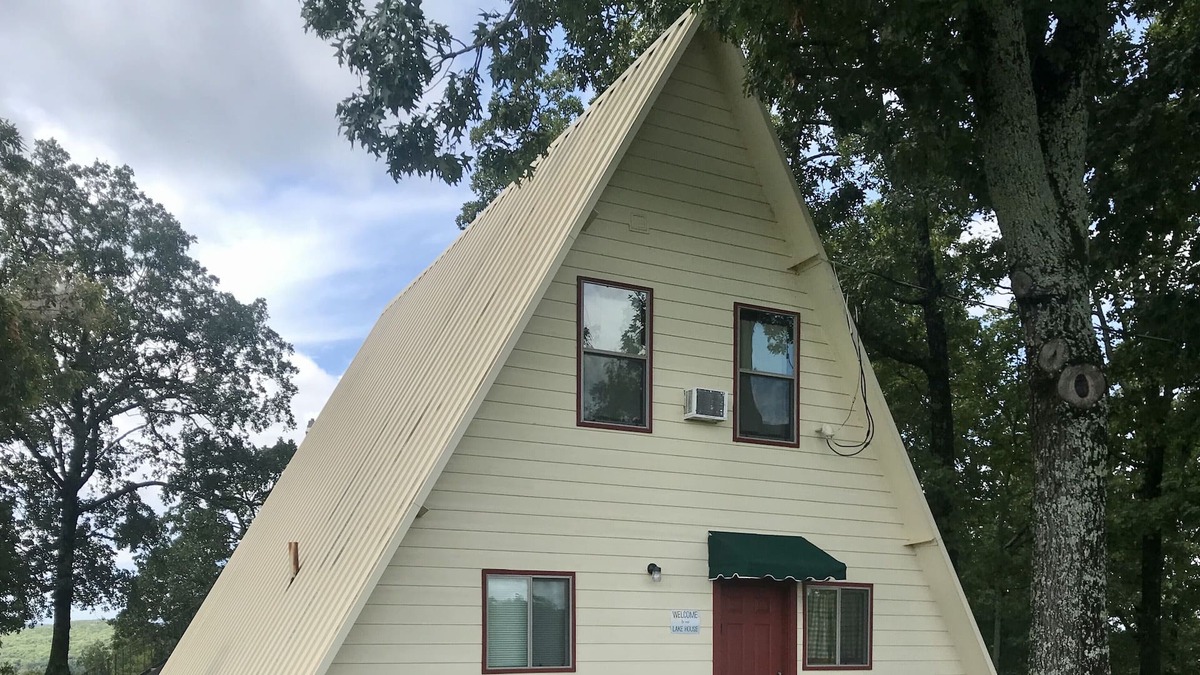 Pettit Cabin | Pettit Mtn. Ranch Multi-family Friendly A-frame Cabin on 37 Gated Acres