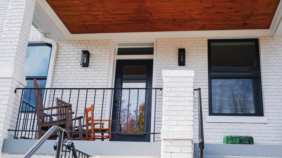 Petworth Apartment | Petworth Retreat - Modern 2 Bedroom/2 Bathroom Private Apartment