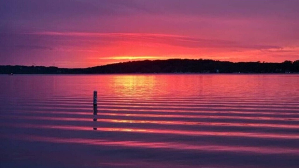 Pewaukee House | Pewaukee Lake | Sunsets | Dogs | Beach | Good Vibes