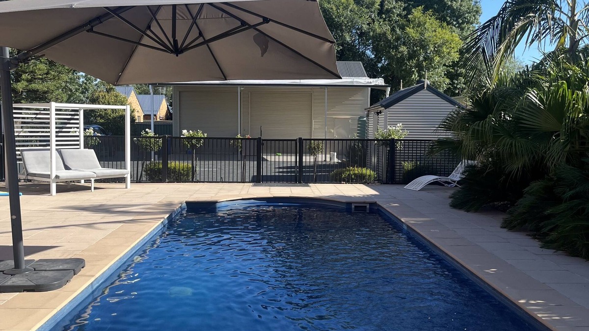 Tocumwal House | Peyton's Place - Five Bedroom Villa
