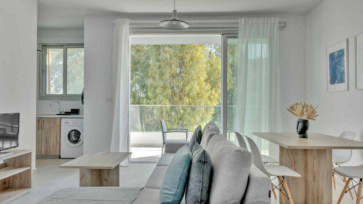Strovolos Apartment | Phaedrus Living: City Center Residences Emerald