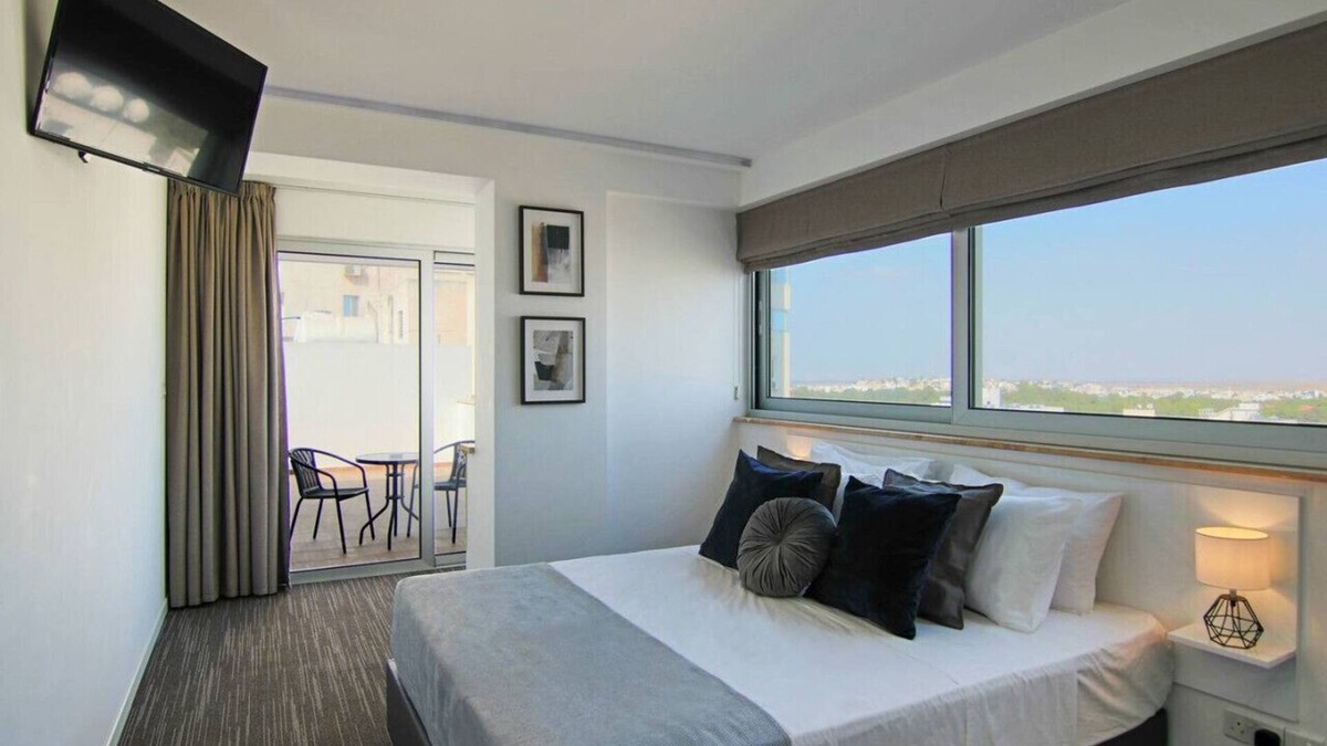 Acropolis Apartment | Phaedrus Living: Luxury Suite Nicosia 501