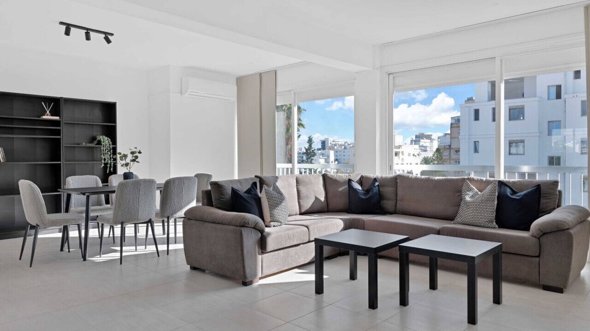 Lykabittos Apartment | Phaedrus Living: Romanou Modern City Center Flat
