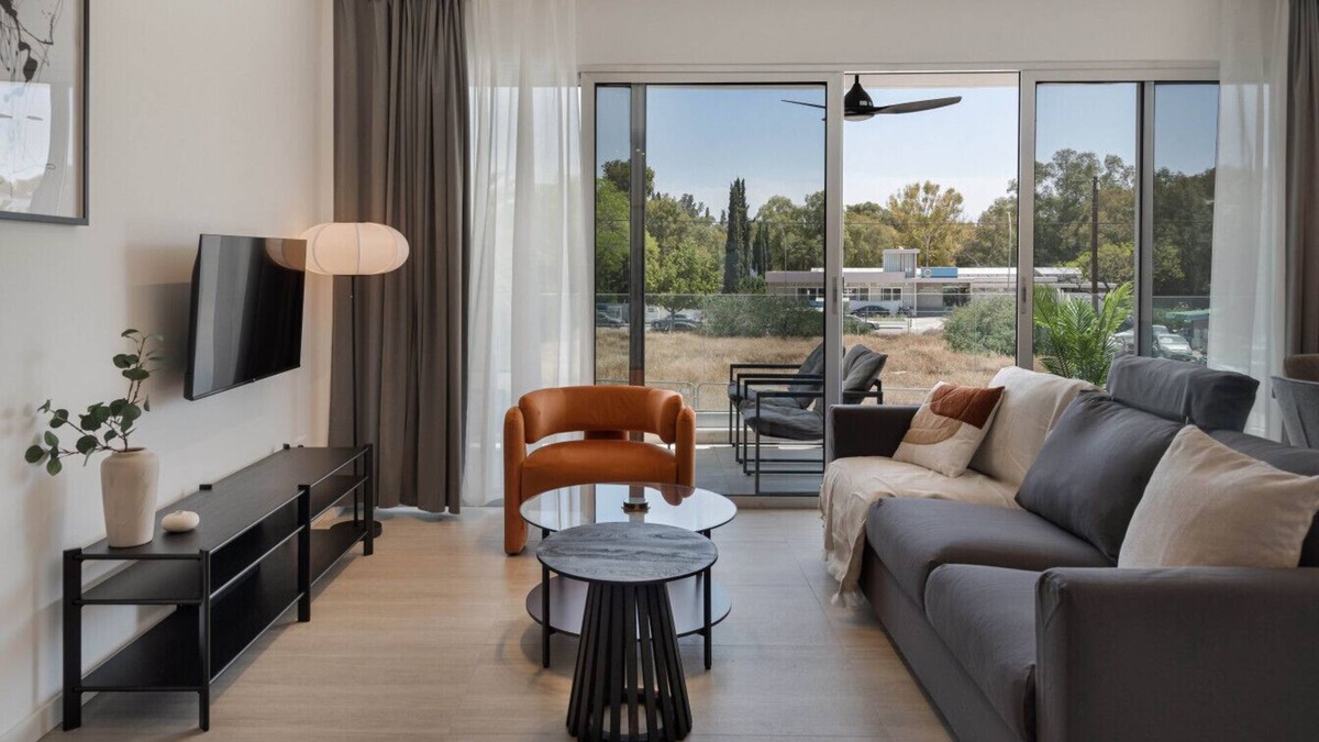 Strovolos Apartment | Phaedrus Living: Travertine Residences 101