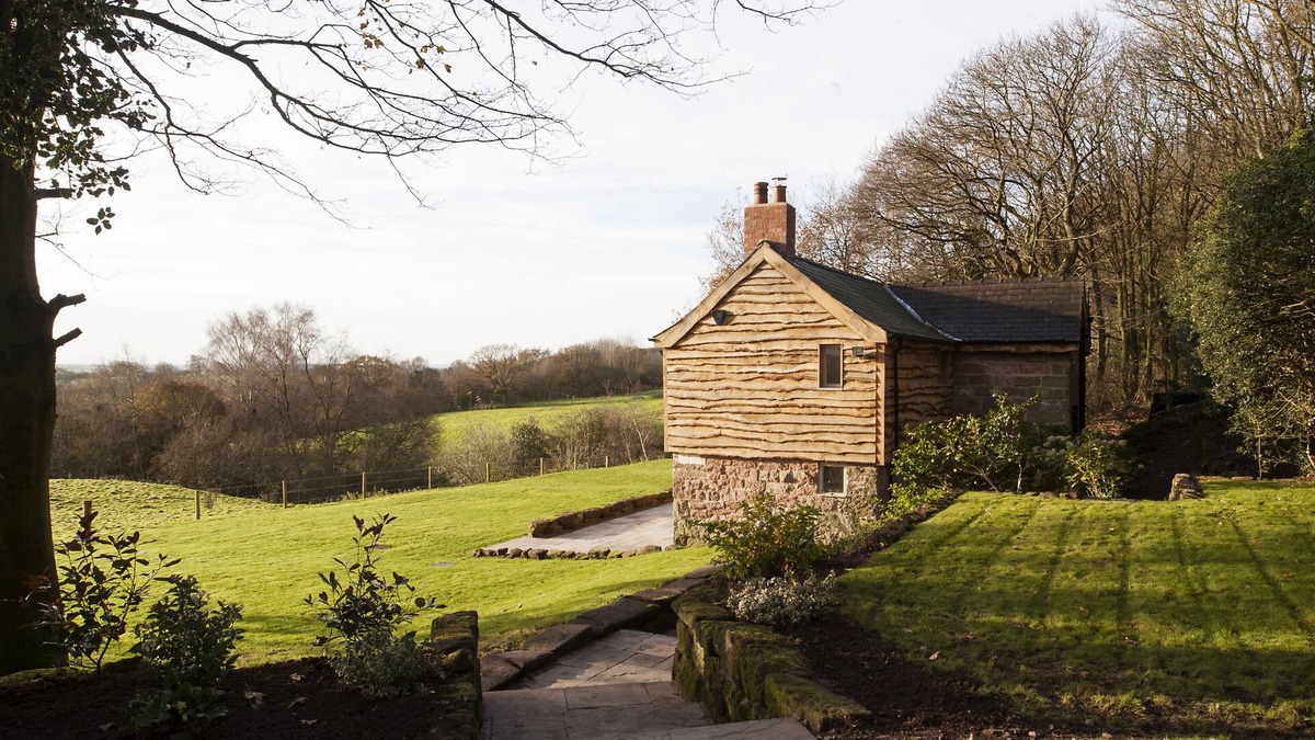 Malpas House | Pheasants Nye privacy but not isolated on Peckforton hills