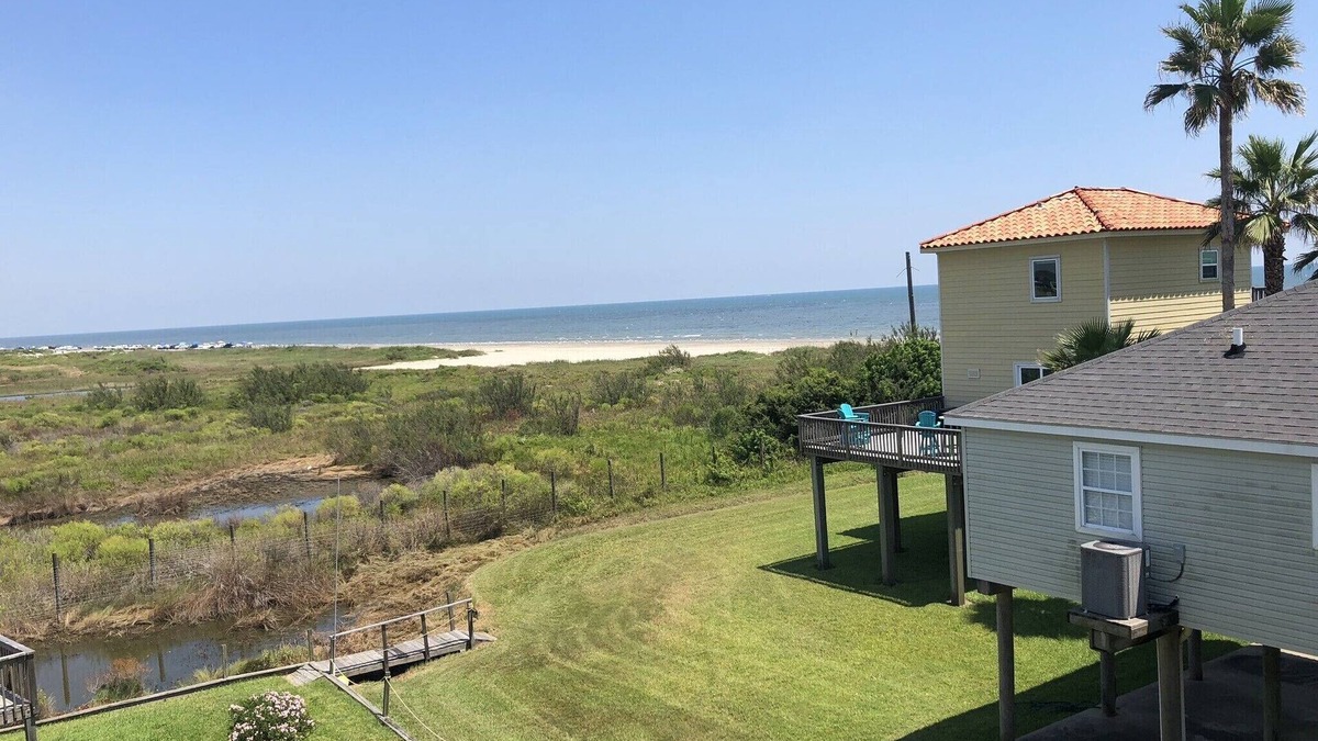 Galveston House | Phenomenal Gulf Views 400 Feet from the Beach!