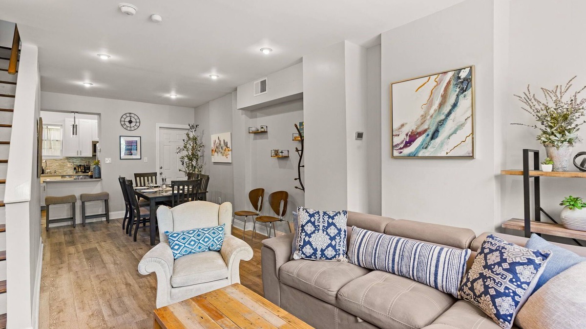 Queen Village House | Philly's Perfect Pad: Park Views, Parking & Walkable Charm!