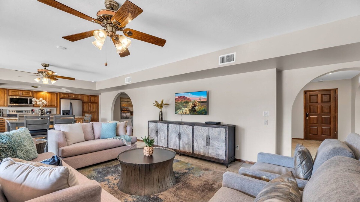 Paradise Valley Village House | Phoenix Gem-King Bed-Pool-Fire Pit