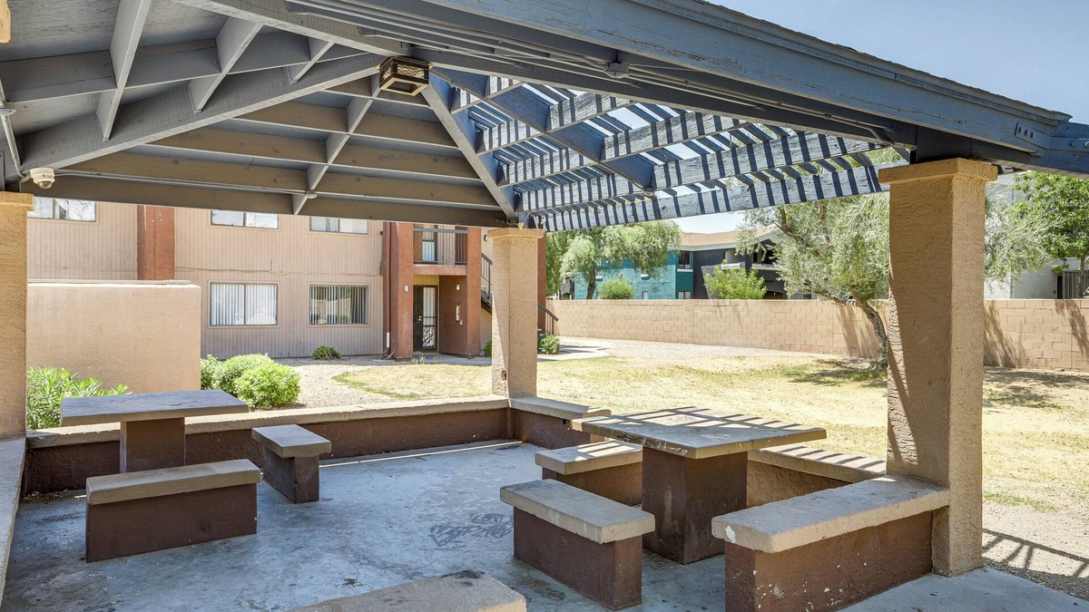 Maryvale Condo | Phoenix Home w/ Pool Access, 8 Mi to Downtown