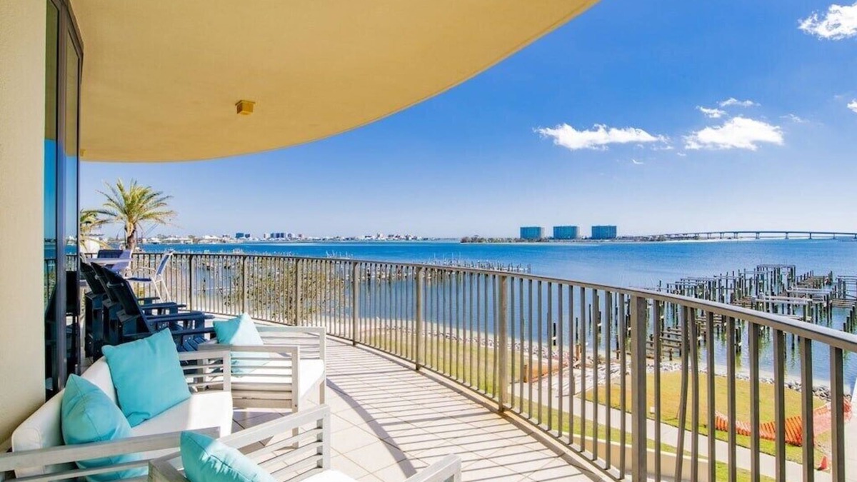 Orange Beach Condo | Phoenix on the Bay 1233 | Orange Beach, AL