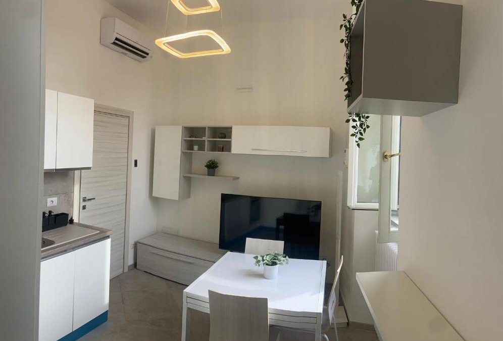 Carate Brianza Apartment | Piazza IV Novembre