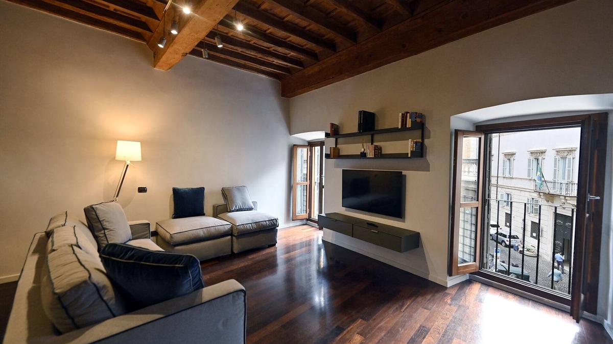 Rione VII Regola Apartment | Piazza Navona Mara’s apartment