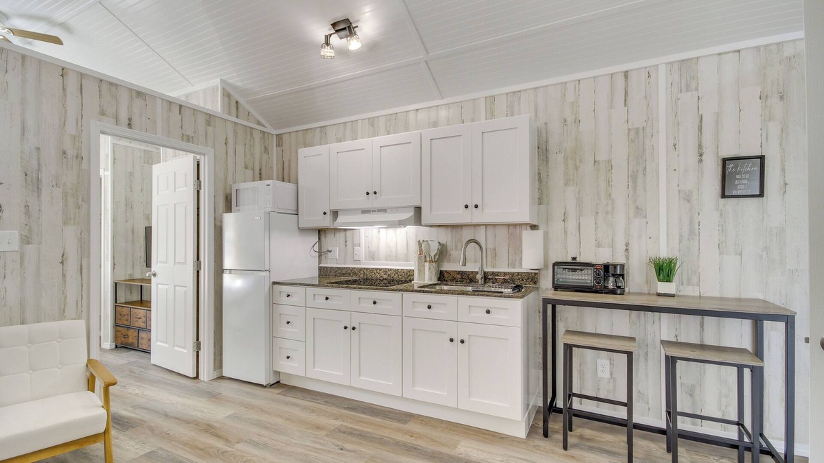 Picayune Cottage | Picayune Tiny Home Rental ~ 11 Mi to Space Center!