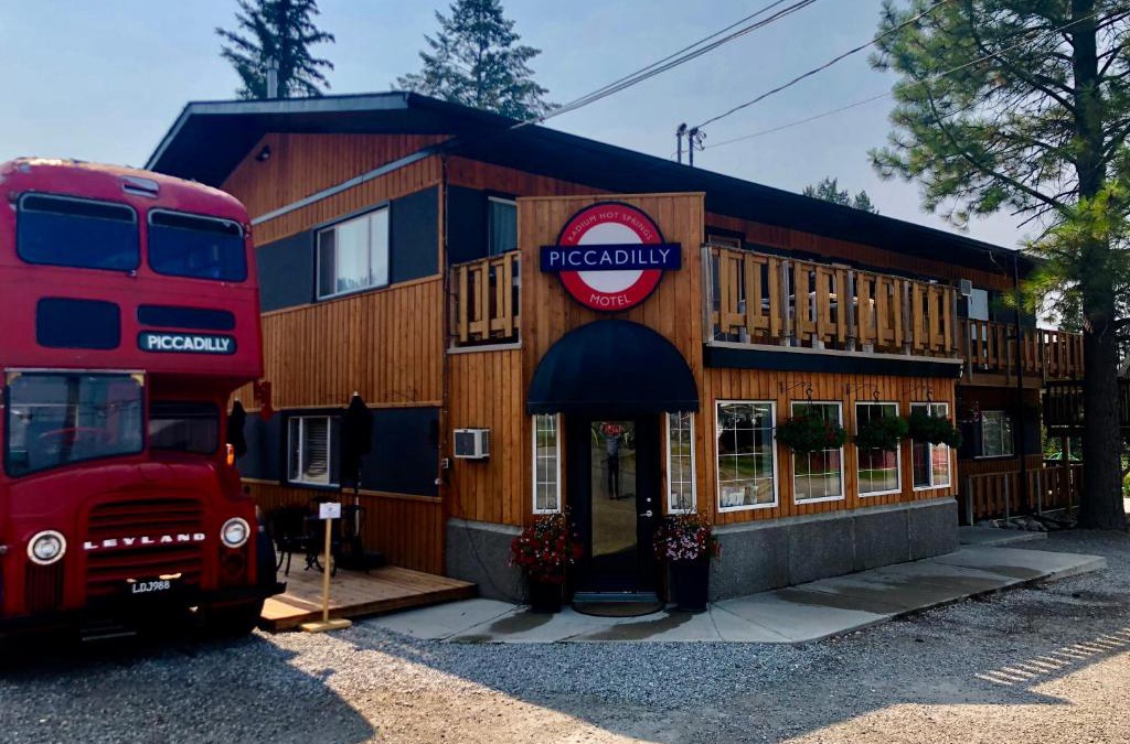 East Kootenay Hotel | Piccadilly Motel