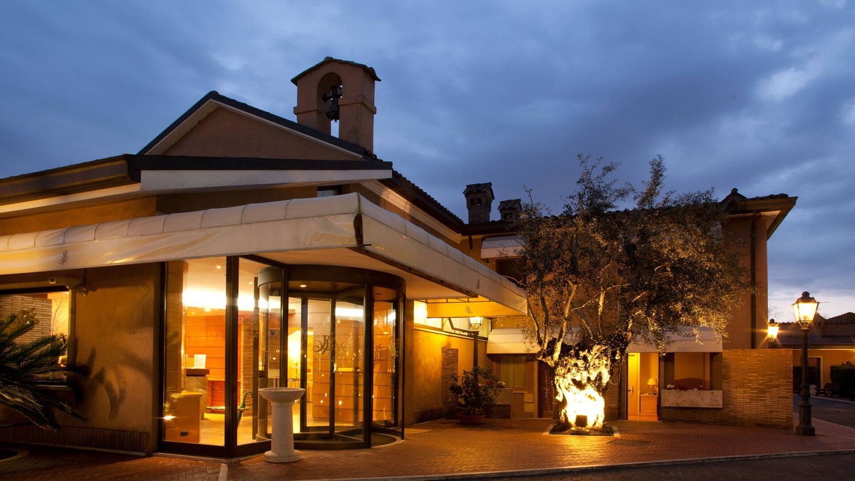 Quartiere XXV Appio Claudio Hotel | Piccolo Borgo