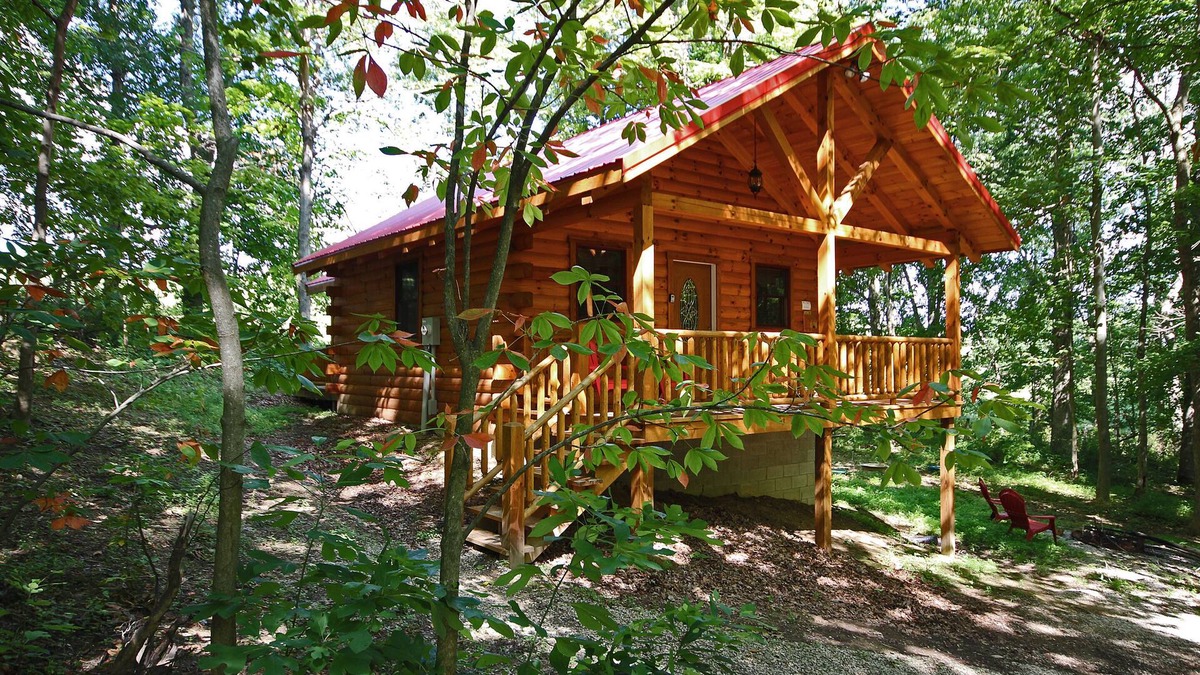 Logan Cabin | Piccolo - Sweet Couple's cabin in Hocking Hills
