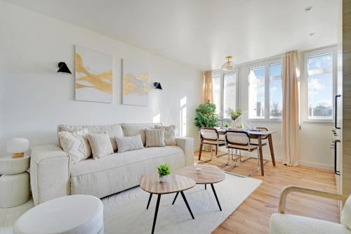 12th Arrondissement Apartment | Pick A Flat's Apartments in Daumesnil - Avenue du General Bizot