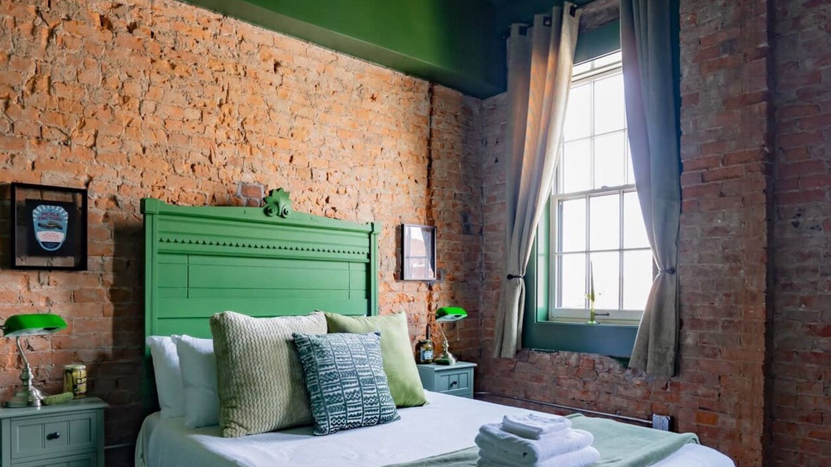 Covington Apartment | Pickle Factory Hotel - In a Pickle Suite