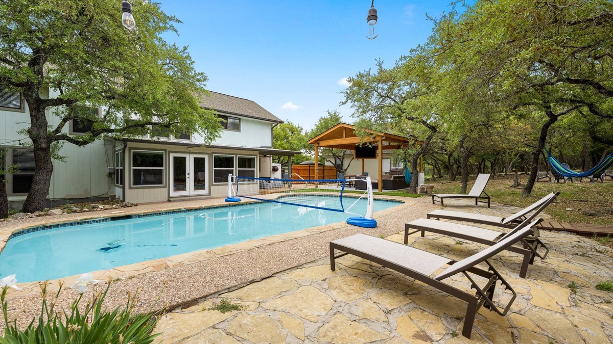Georgetown House | Pickleball, Heated pool, Hot tub, 2.5 Acres full of oaks