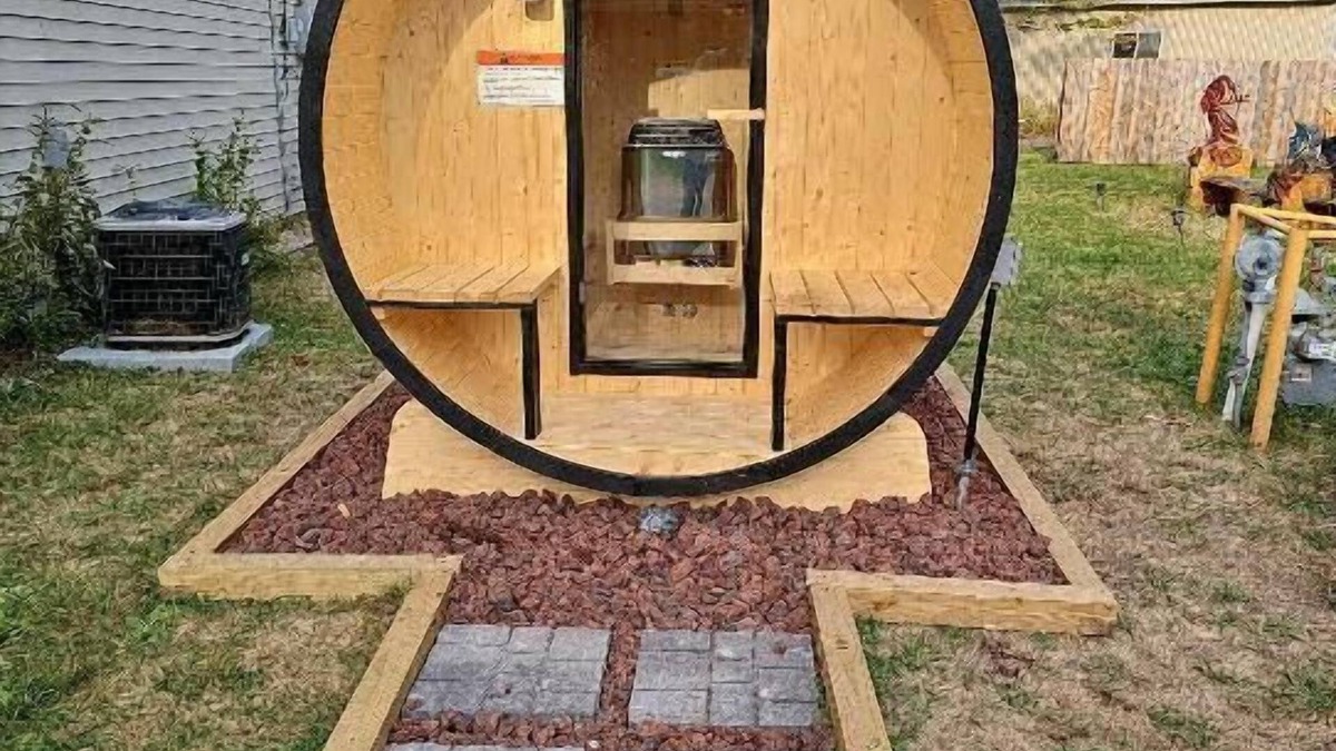 South Haven Cabin | Pickleball | HotTub (Shared) | 2.5 Acres | DogOK| FirePit