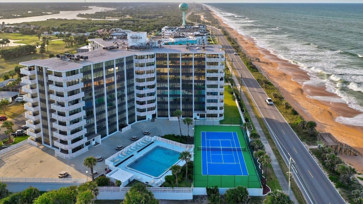 Flagler Beach Condo | Pickleball, Pups, and Sunsets in beautiful Flagler Beach!