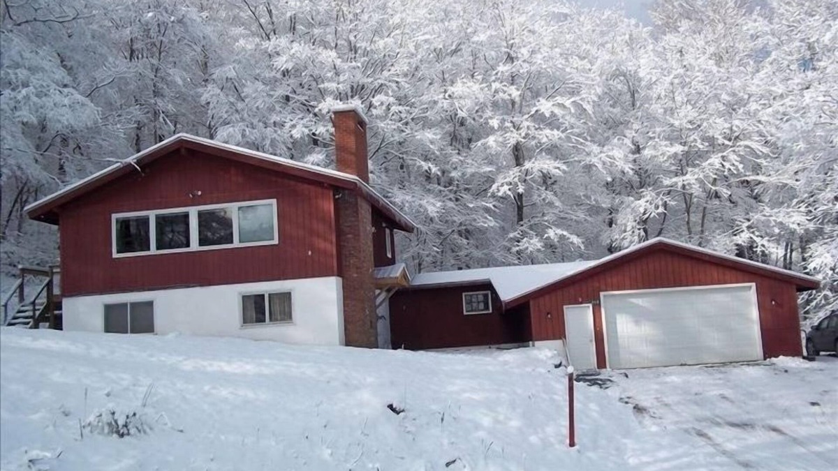Killington House | Pico Mountain Resort Ski Chalet, Ski-on/Ski-Off, 4BR/2BA