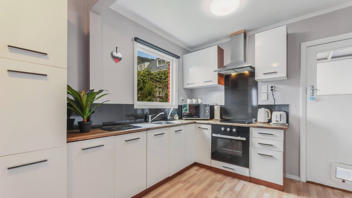 Picton House | Picton Central - Picton Holiday Home