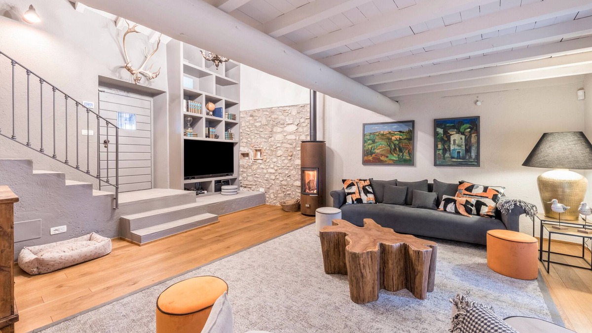 Calvagese della Riviera Villa | Picturesque Riviera Farmhouse