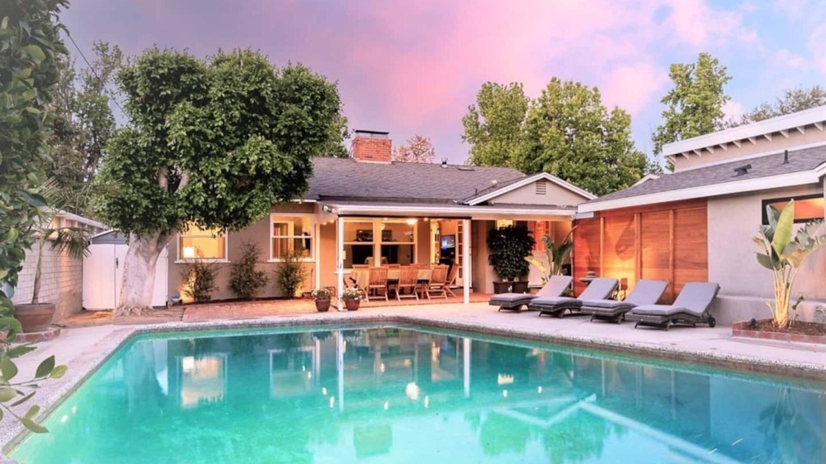Sherman Oaks House | PICTURE PERFECT minutes to UNIVERSAL STUDIOS & HOLLYWOOD. Early checkin often ok