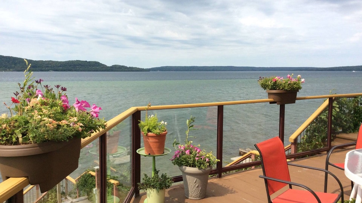 Munising Bed & Breakfast | Pictured Rocks Bed And Breakfast