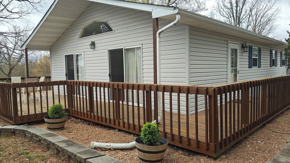 Mountain Home House | Picturesque Executive House #22 w/jacuzzi and views of Norfork lake