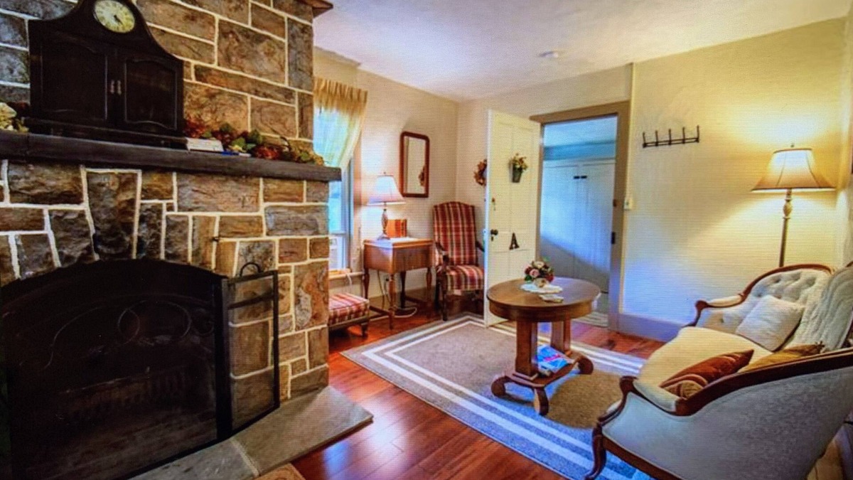 Dushore House | Picturesque family lodge on 28 acres in Sullivan 'county