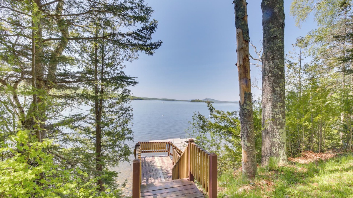 Rangeley Cottage | Picturesque Maine Getaway w/Lake Access!