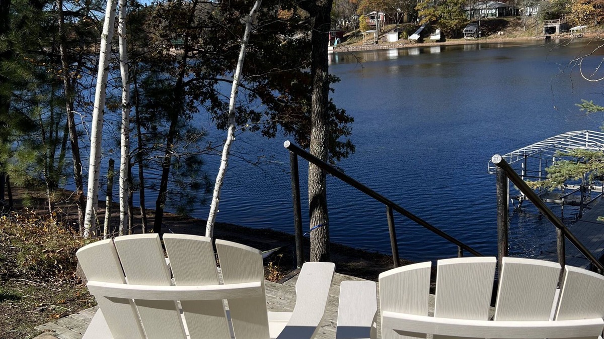 Sturgeon Lake Cabin | Picturesque Up North Lakeside Family Getaway