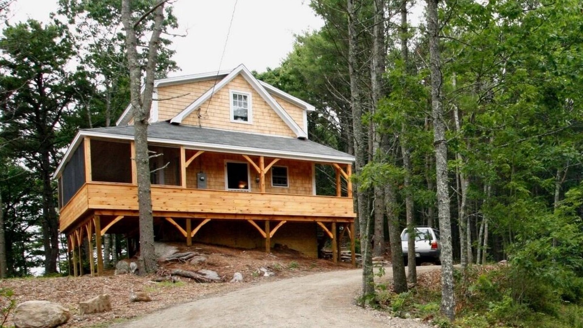 Arrowsic Cabin | Picturesque Waterfront Cottage with Wraparound Screen Porch