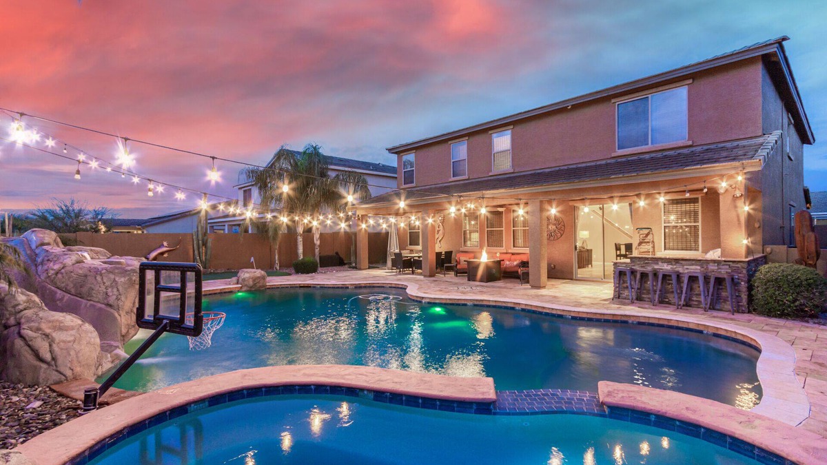 San Tan Valley House | Piece of Paradise brings peace home.