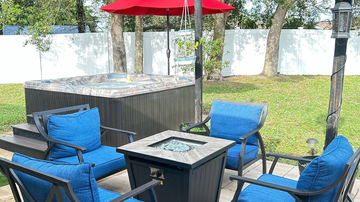 Port Saint Lucie House | Piece of Paradise 4 BR w/Gym, Jacuzzi, & Theater!