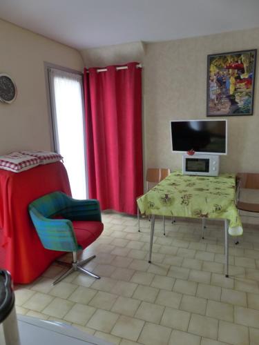 Amelie-les-Bains-Palalda Apartment | Pied A Terre
