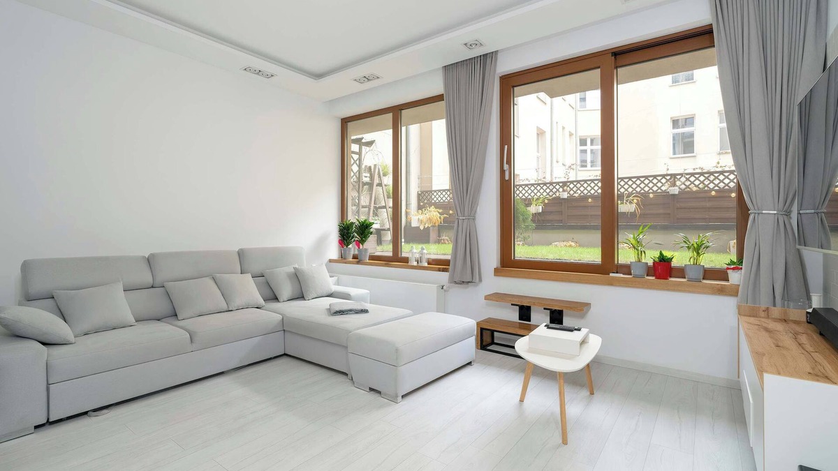 Jezyce Apartment | Piekny Apartament z Ogrodkiem i Tarasem & Parking by Noclegi Renters