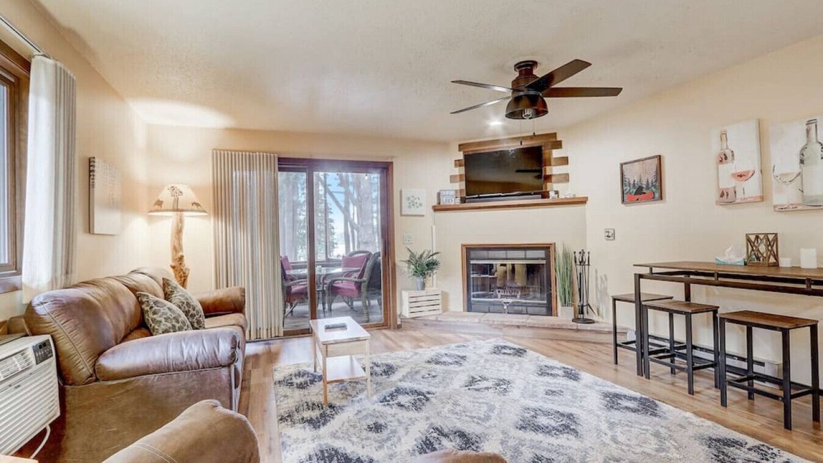 Lake Delton Condo | Piers & Pines at Island Pointe