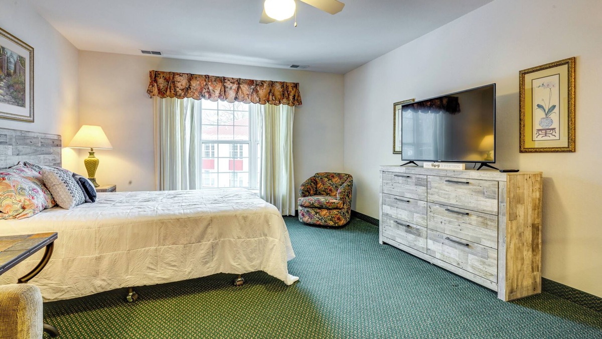 Pigeon Apartment | Pigeon Studio, Close to Saginaw Bay Waterfront!